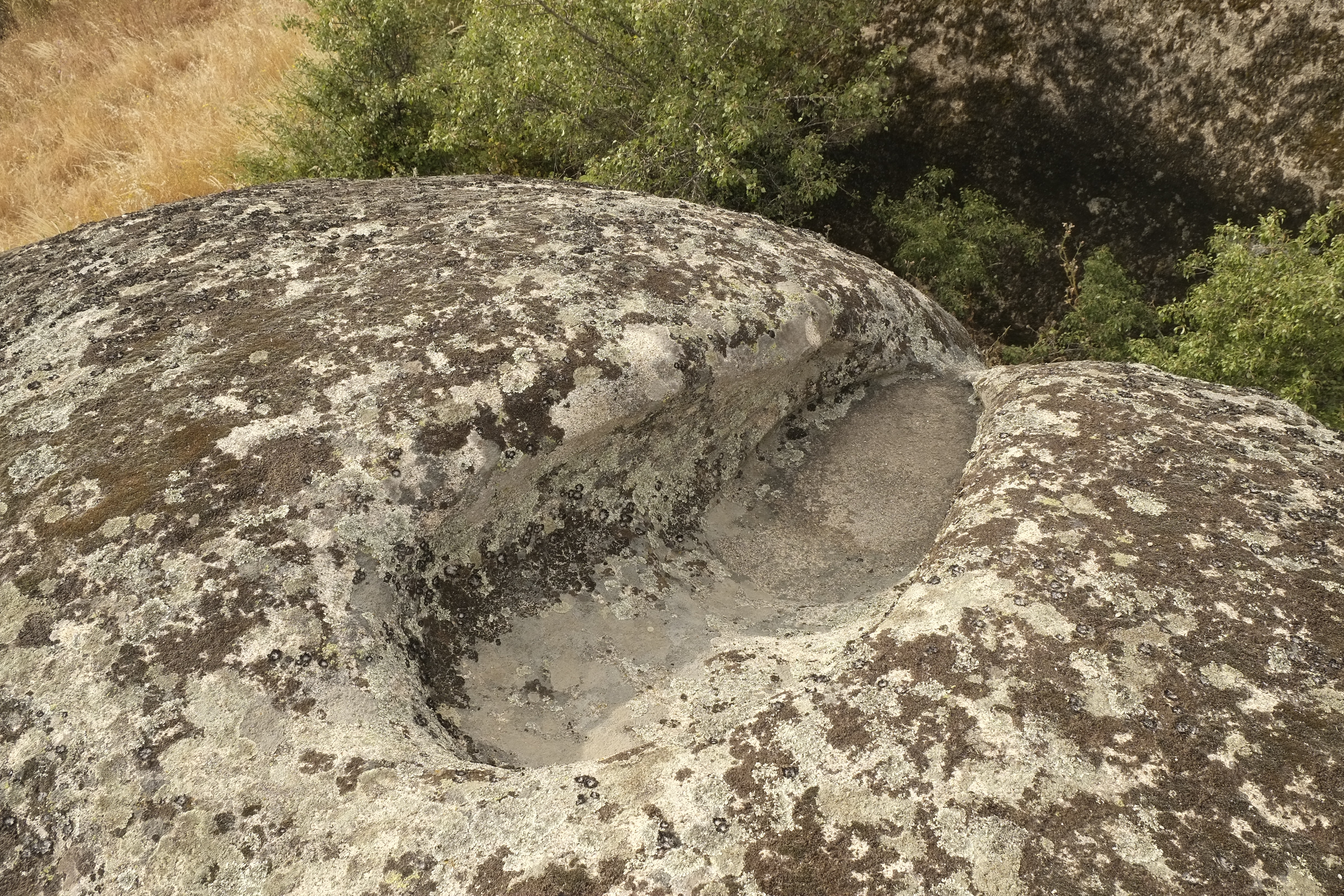 EL ALTAR DE SACRIFICIOS DE CUATRO HERMANAS  (MALPARTIDA DE CÁCERES)