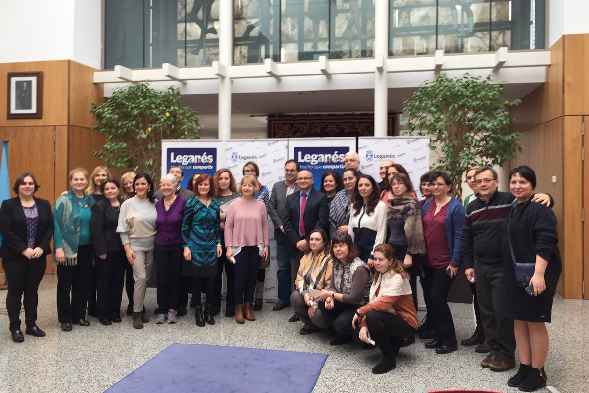 ALUMNOS DE INTERCAMBIO DE RUMANIA, ITALIA Y POLONIA VISITAN EL AYUNTAMIENTO DE LEGANÉS A TRAVES  DEL INSTITUTO JULIO VERNE