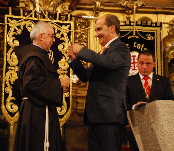 RECUERDOS, RECONOCIMIENTOS Y MENCIÓN A TIERRA SANTA, EN EL ACTO DEL PREGÓN DE LA SEMANA DE PASIÓN EN TRUJILLO (CÁCERES)