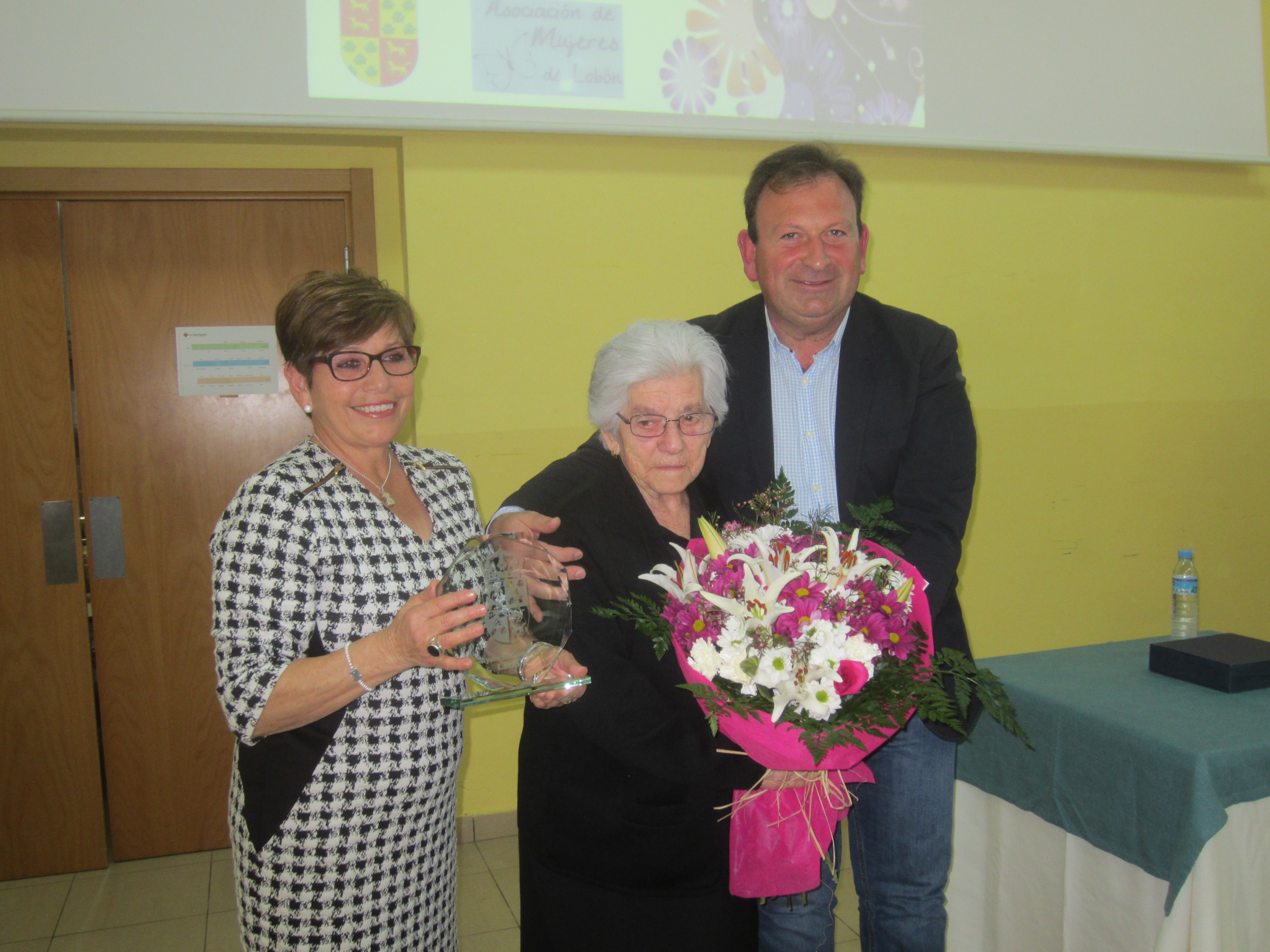 HOMENAJE EN LOBÓN (BADAJOZ) A SALOMÉ GUERRERO SÁNCHEZ CON MOTIVO DEL DÍA INTERNACIONAL DE LA MUJER