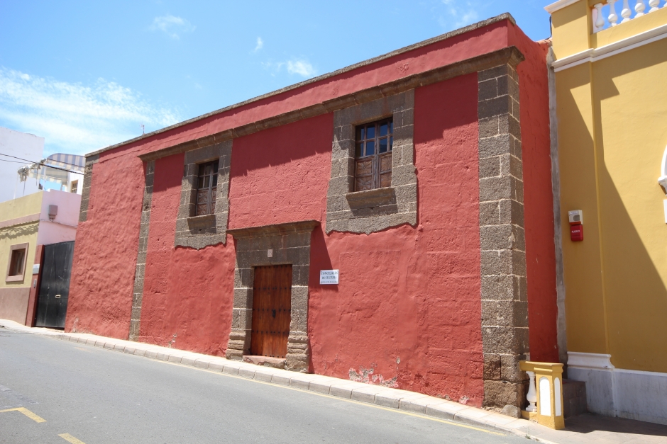 LA TERTULIA PEDRO DE VEGA EL REY DA INICIO HOY A LAS FIESTAS DE LA VIRGEN DE LA VEGA EN GÁLDAR (CANARIAS)