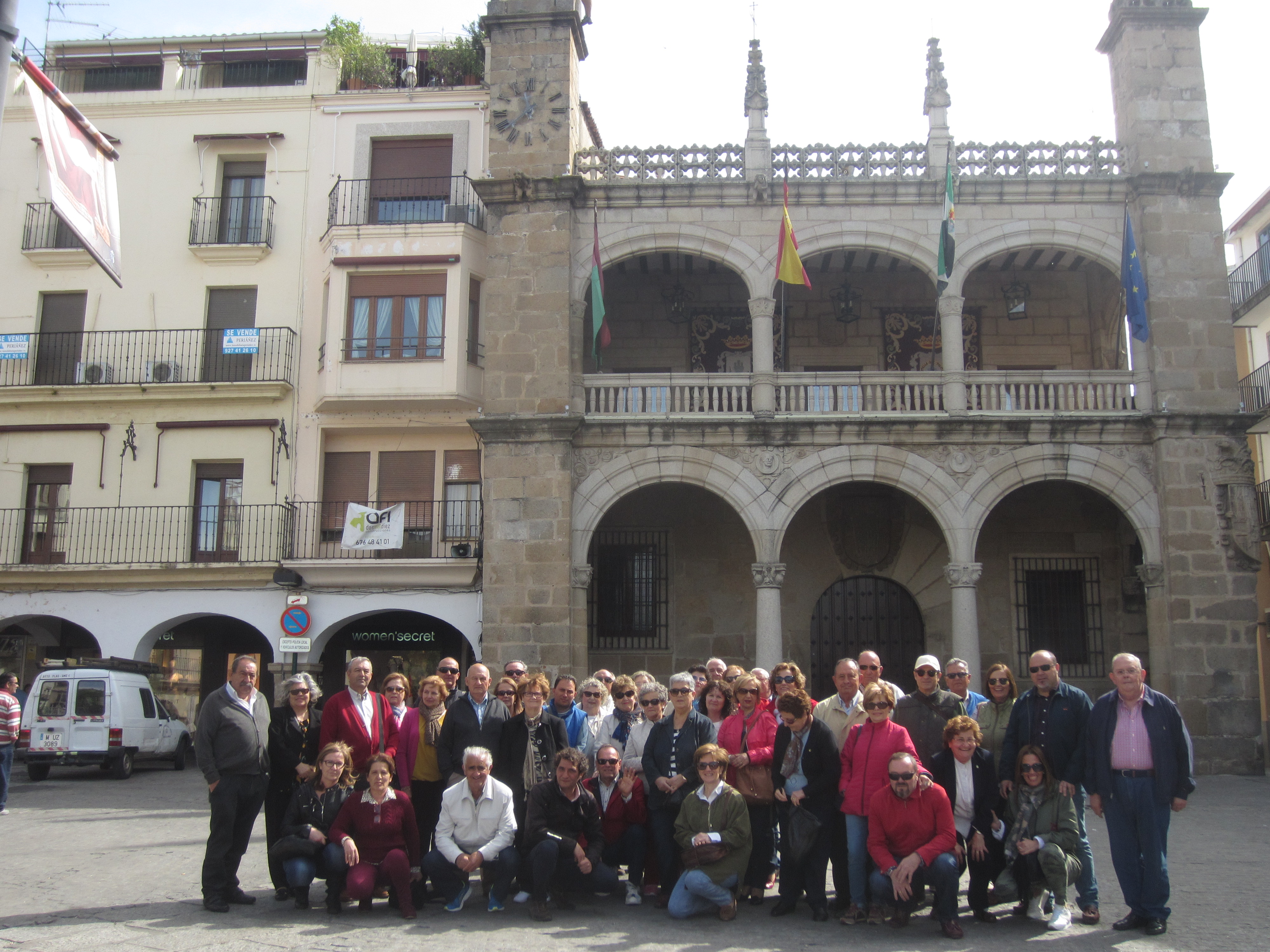 VISITA A PLASENCIA Y EL CONVENTO DEL PALANCAR, COLOFÓN DE LAS II JORNADAS DE HISTORIA DE LOBÓN (BADAJOZ), DIRIGIDA POR EL CRONISTA OFICIAL, MANUEL GARCÍA CIENFUEGOS