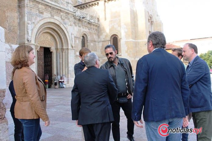 EL ACTOR JIM CAVIEZEL VISITA SAN ISIDORO DE LEÓN ACOMPAÑADO DE MARGARITA TORRES