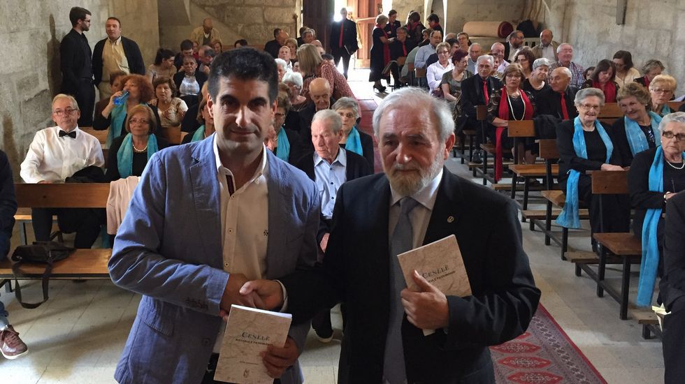 HOMENAJE A CLODIO GONZÁLEZ, RECIENTEMENTE NOMBRADO CRONISTA OFICIAL DE CENLLE (ORENSE)