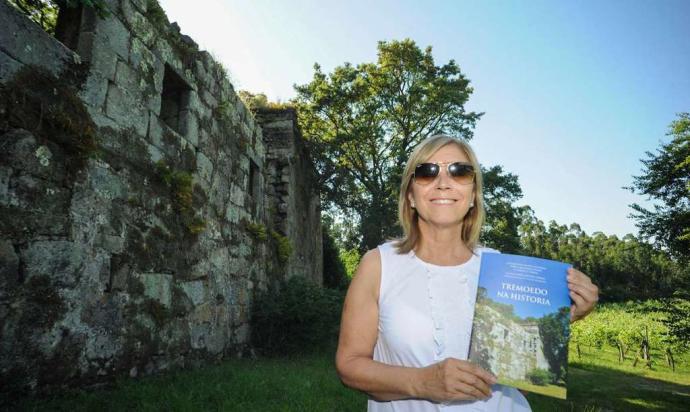 VECINOS DE TREMOEDO (PONTEVEDRA) RECOGEN EN UN LIBRO LA HISTORIA QUE ATESORA SU PARROQUIA