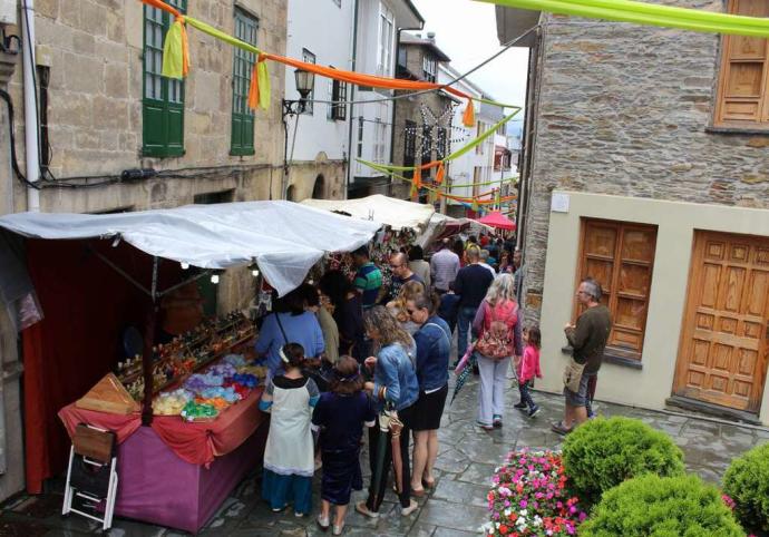 NAVIA (ASTURIAS), VOLCADA CON EL MEDIEVO