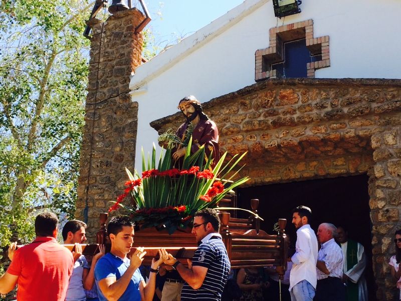 LA ROMERÍA DE JESÚS DEL MONTE. CELEBRA EN EL CORAZÓN DE LA SIERRA DE LAS VILLAS. CALENDARIO FESTIVO RELIGIOSO