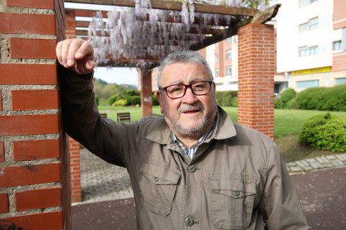 EL VICEPRESIDENTE DEL PINSI Y CRONISTA OFICIAL DE SIERO, JUAN JOSÉ DOMÍNGUEZ, SE DA DE BAJA EN EL PARTIDO