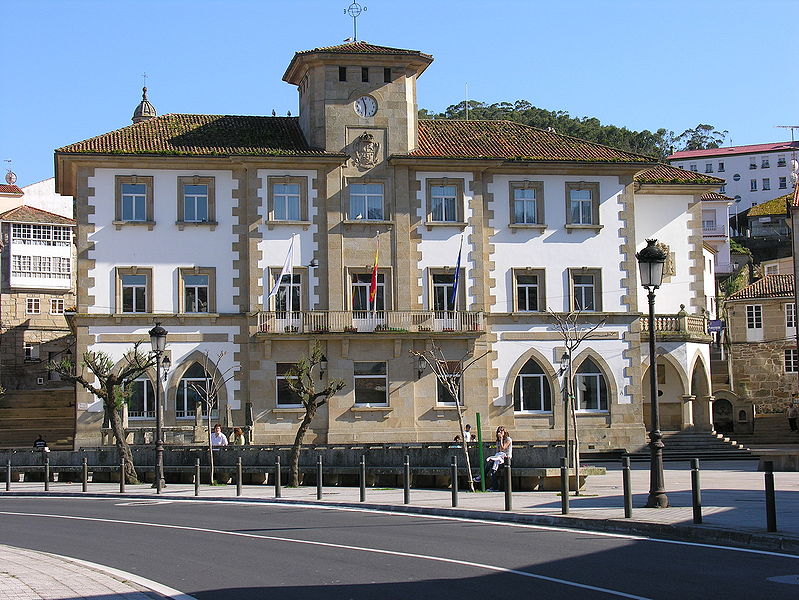 EL PROFESOR UNIVERSITARIO JUAN JOSÉ GARCÍA OPTA A SER CRONISTA OFICIAL DE MUROS (ASTURIAS)