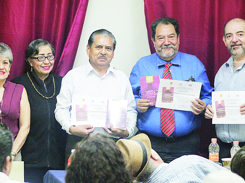 NOMENCLATURA OFICIAL TUXTLECA (MÉXICO), UN LIBRO DE JOSÉ LUIS CASTRO AGUILAR, CRONISTA OFICIAL TUXTLECO