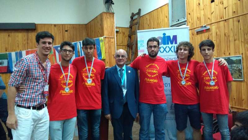 TARDE OTOÑAL CON RAFFAH, CONVERSANDO CON SERENIDAD SOBRE SU HISTORIA Y LAS OLIMPIADAS DE SABIDURÍA.