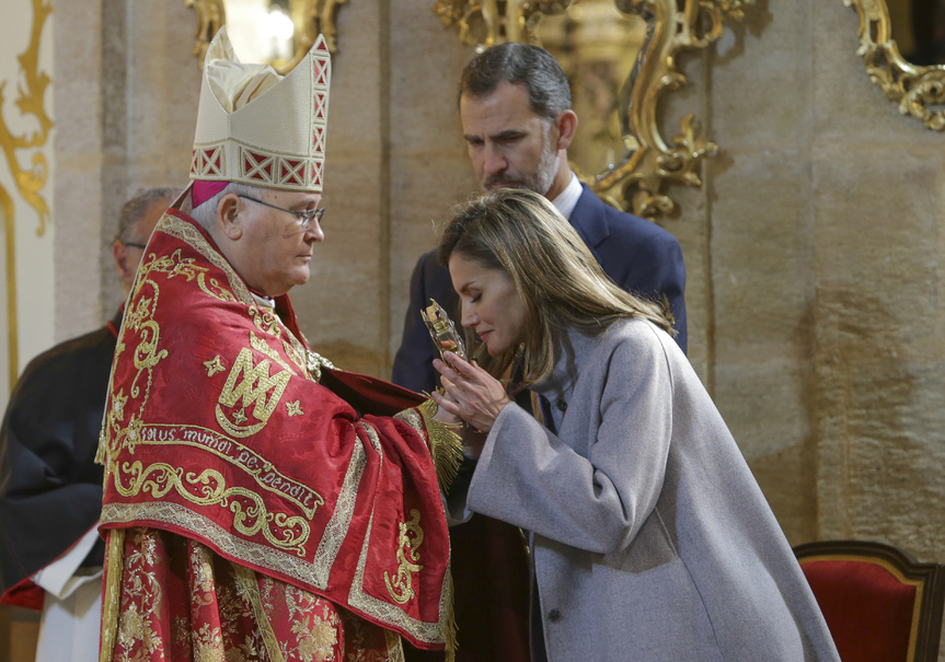 LOS REYES SE INTERESAN POR LA HISTORIA DE CARAVACA DE LA CRUZ (MURCIA) Y LA SEQUÍA EN SU VISITA A LA CIUDAD Y EL SANTUARIO.