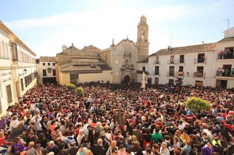 ACTOS Y CULTOS EN HONOR A MARÍA SANTÍSIMA DE LA ESPERANZA.