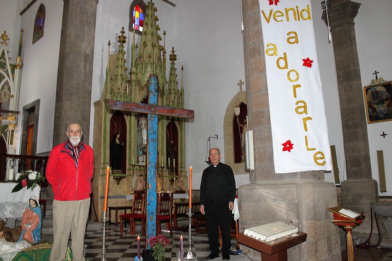 SE EXPONE EN EL TEMPLO PARROQUIAL DE NUESTRA SEÑORA DE CANDELARIA DE INGENIO (CANARIAS) LA CRUZ DE LOS NÁUFRAGOS DE LAMPEDUSA