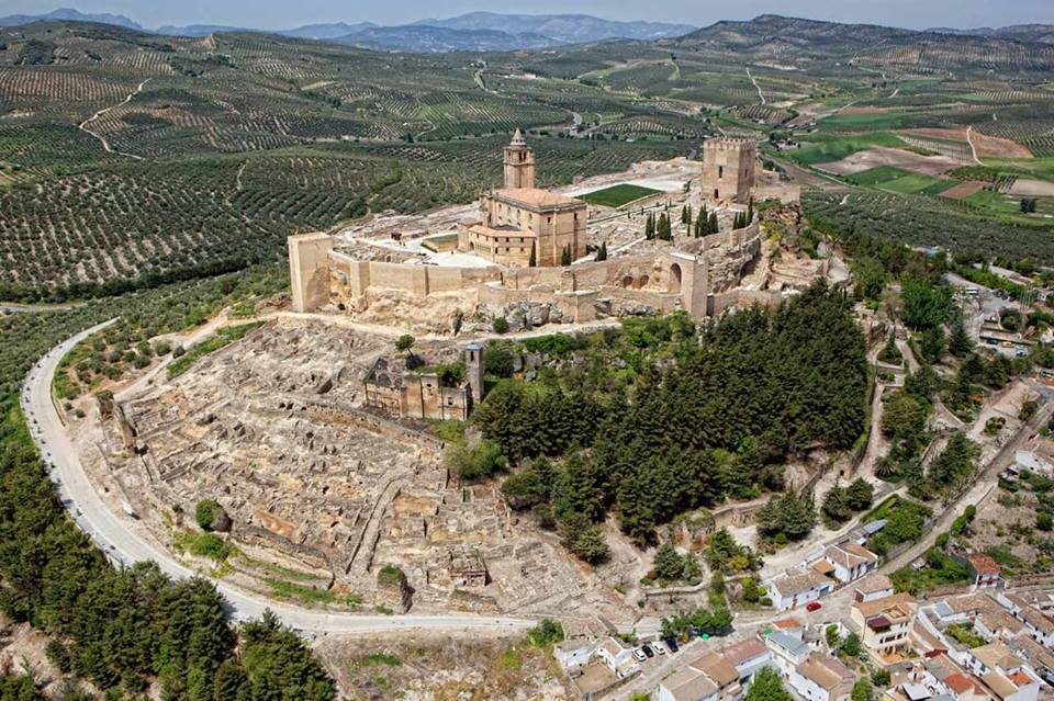 PREMIO HISPANIA NOSTRA A ALCALÁ LA REAL (JAÉN) POR ADELA TARIFA