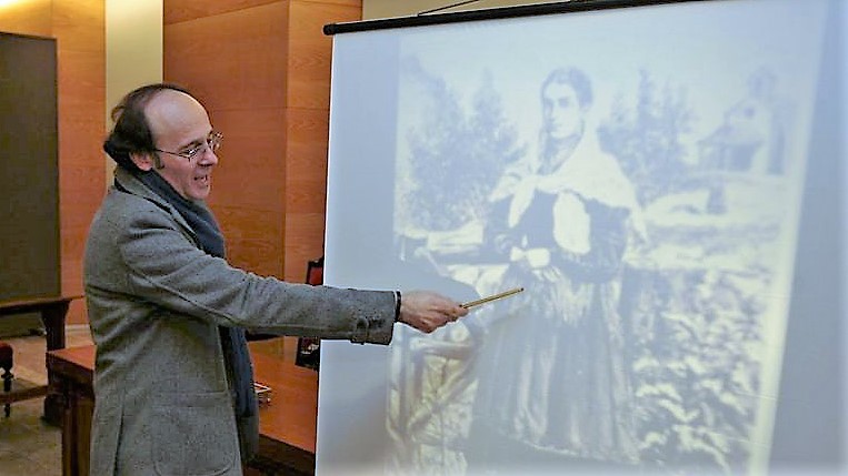 EL ANTIGUO CENTRO COMARCAL EMPIEZA A SER ÚTIL CON EL SEMINARIO DE ‘ESTUDOS TERRA’ DE VIVEIRO (LUGO)