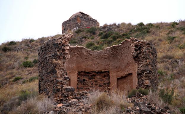 LOS DUEÑOS DE LAS ERMITAS DEL MONTE MIRAL DE CARTAGENA TIENEN SEIS MESES PARA INICIAR SU ARREGLO