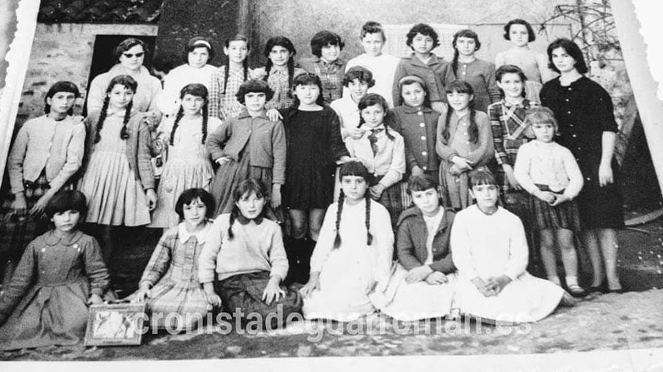 NIÑAS DE LA ESCUELA DE 1967