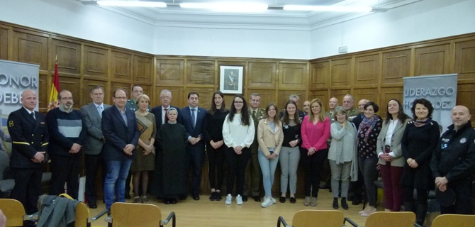 PILAR MARTÍNEZ, GANADORA PROVINCIAL DE CUENCA DEL CONCURSO ‘CARTA A UN MILITAR ESPAÑOL’