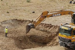 LA CONSEJERIA DE CULTURA ANDALUZA ANALIZARÁ SI HA HABIDO SONDEOS SIN AUTORIZACIÓN EN LA FOSA PARA BUSCAR RESTOS DE GARCÍA LORCA