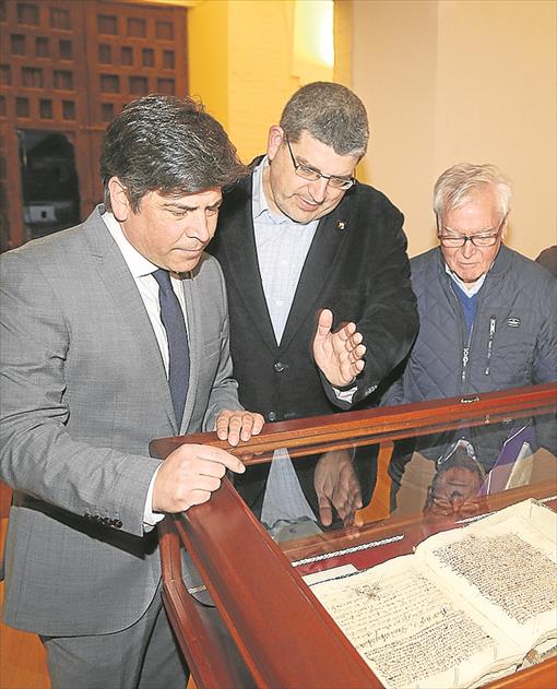 DECENAS DE VECINOS DE MONTILLA (CÓRDOBA) DESCUBREN LOS MANUSCRITOS DE EL GRAN CAPITÁN