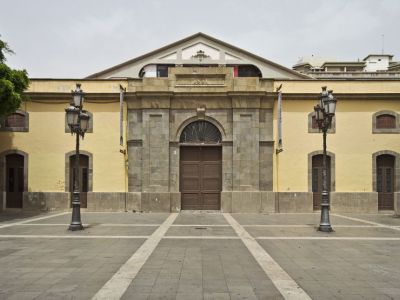 UNA EXPOSICIÓN SOBRE «LA GESTA DEL 25 DE JULIO» RECORRE PARTE DE LA HISTORIA DE SANTA CRUZ DE TENERIFE