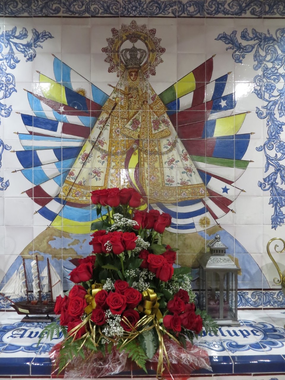 RETABLO CERÁMICO DE LA HISPANIDAD EN GUADALUPE (ESPAÑA)