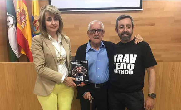 PRESENTACIÓN DEL LIBRO DE FRANCISCO JAVIER BALLESTEROS SOBRE DEFENSA PERSONAL