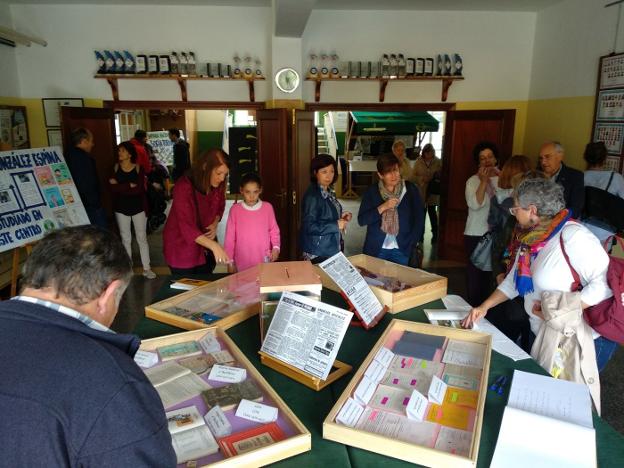 PUERTAS ABIERTAS A LOS RECUERDOS EN UN INSTITUTO DE INFIESTO (ASTURIAS)