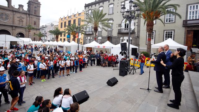 COLECTIVOS Y ONGS DE CANARIAS SE DAN  CITA EN LA PLAZA DE SANTA ANA EN LA PRIMERA FERIA DE LA CIUDADANÍA