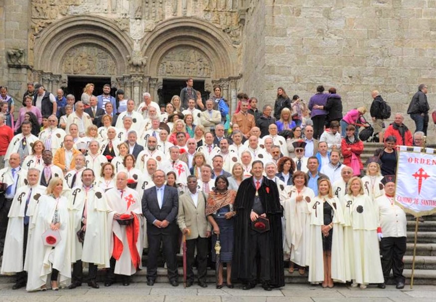 EL CRONISTA OFICIAL CANTABRO LUIS ESCALLADA GONZÁLEZ NOMBRADO CABALLERO DE LA ORDEN DEL CAMINO DE SANTIAGO