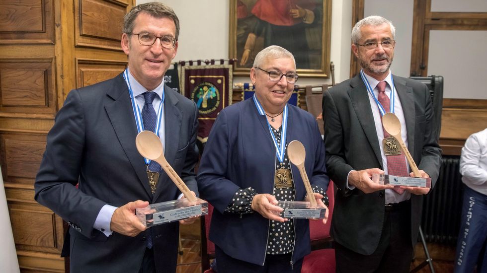 EL PRESIDENTE DE LA XUNTA DE GALICIA, NOMBRADO NUEVO COFRADE DE HONOR DEL DESARME