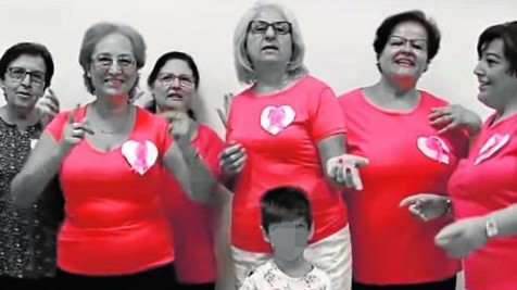 LAS MUJERES DE SANGONERA LA VERDE  (MURCIA) BAILAN CONTRA EL CÁNCER