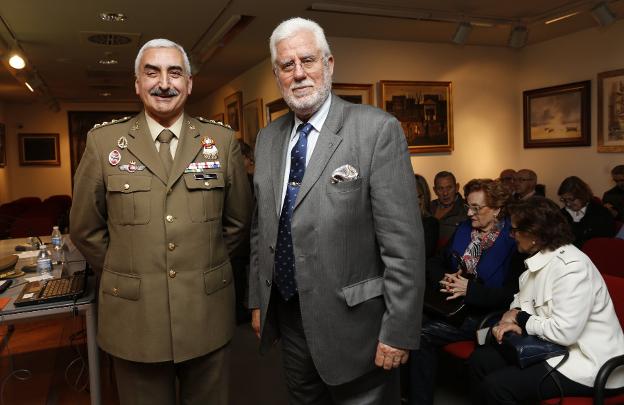 ‘GASTRÓNOMOS DEL YUMAY’ PREMIA ‘COMENSAL DE HONOR’ A VICENTE BRAVO, POCOVÍ Y VÍCTOR VÁZQUEZ • LA ENTREGA SE REALIZARÁ EL 11 DE FEBRERO DURANTE LAS JORNADAS DEL PULPO A FEIRA ÁLVARO CUNQUEIRO