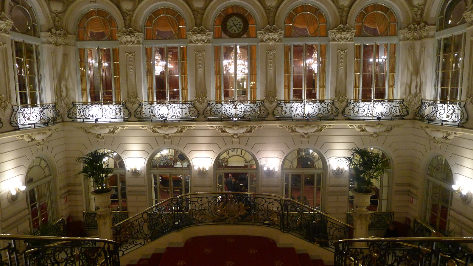 CATA DE VINOS VALBUSENDA EN EL CASINO DE MADRID