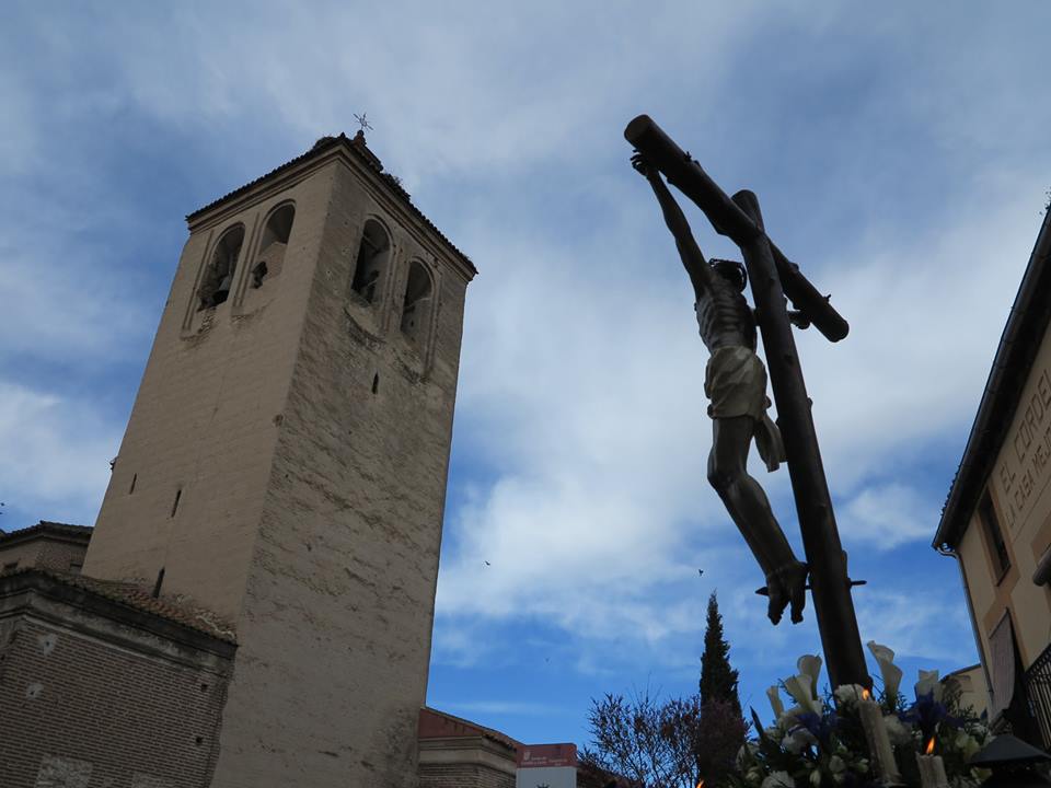 UN VÍA CRUCIS AL AMANECER