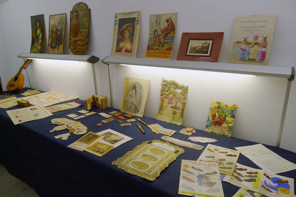 EXPOSICIÓN DE FONDOS DE LA CASA-COMERCIO DE BERNABÉ MORÁN