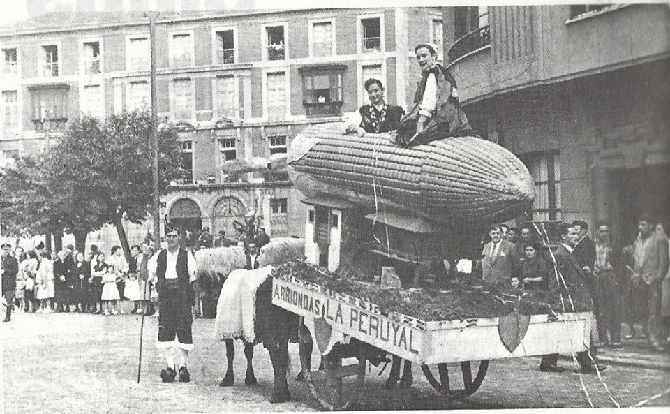 FIESTA DEL BOLLU LA PERUYAL – MEMORIA DE LAS CARROZAS