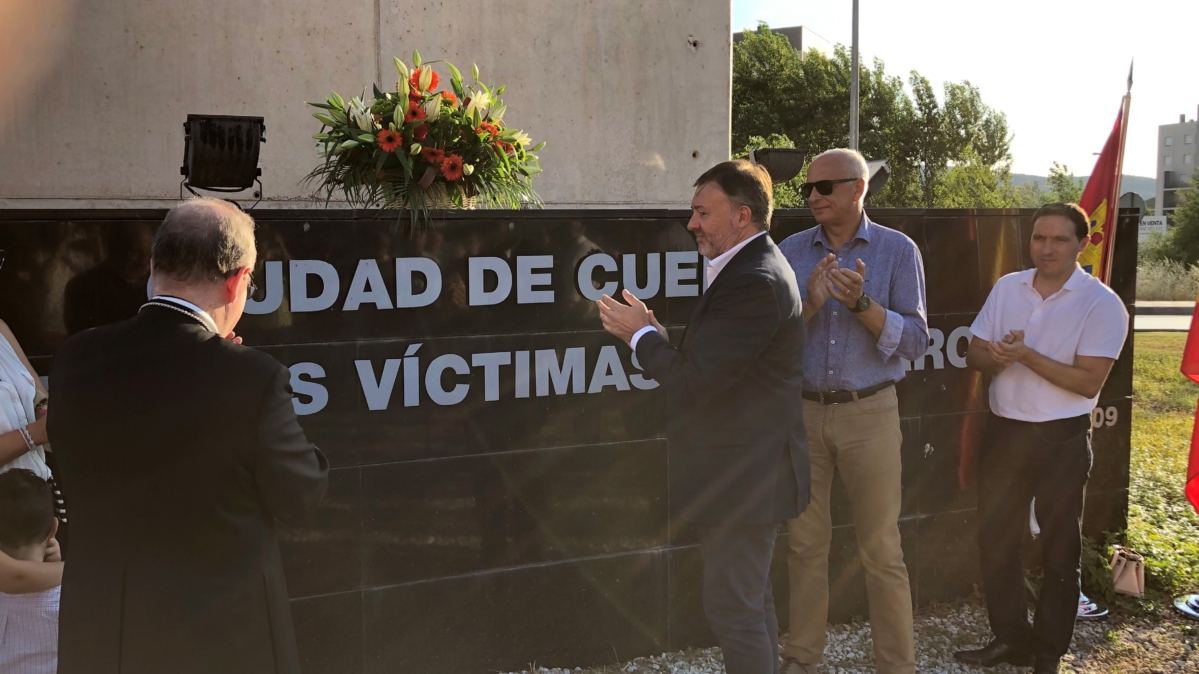 EL AYUNTAMIENTO DE CUENCA HOMENAJEÓ A LAS VÍCTIMAS DEL TERRORISMO