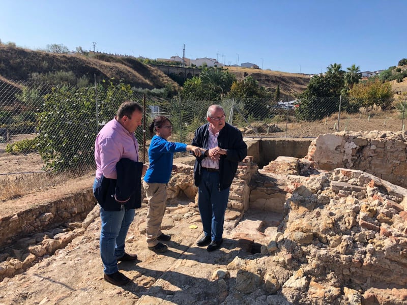 VISITA A LAS EXCAVACIONES DEL CONVENTO FRANCISCANO DE SANTIAGO DE LOBON