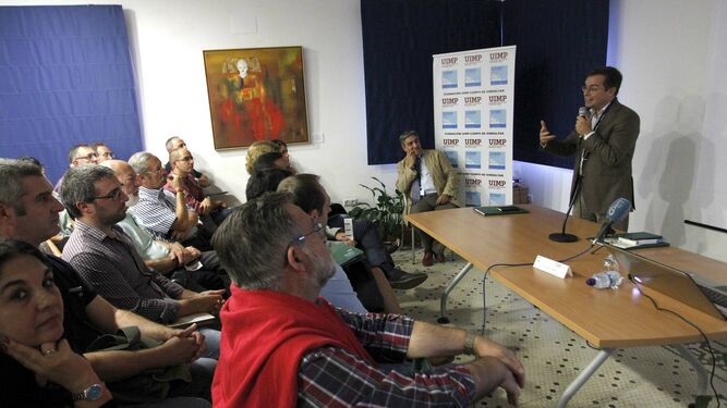 ELVIRA ROCA Y ALEJANDRO CORRAL, EN LAS JORNADAS DE NOVELA HISTÓRICA DE LA UIMP EN LA LÍNEA • LA QUINTA EDICIÓN DE LA CITA COMIENZA ESTE JUEVES 24 EN TORNO A LA RECREACIÓN HISTÓRICA Y LITERARIA DEL RENACIMIENTO