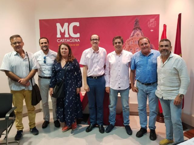 MC TRABAJA CON LOS CRONISTAS OFICIALES EN PROPUESTAS PARA LA IMPLICACIÓN DE ÉSTOS EN LA VIDA CULTURAL Y SOCIAL DE CARTAGENA (MURCIA)