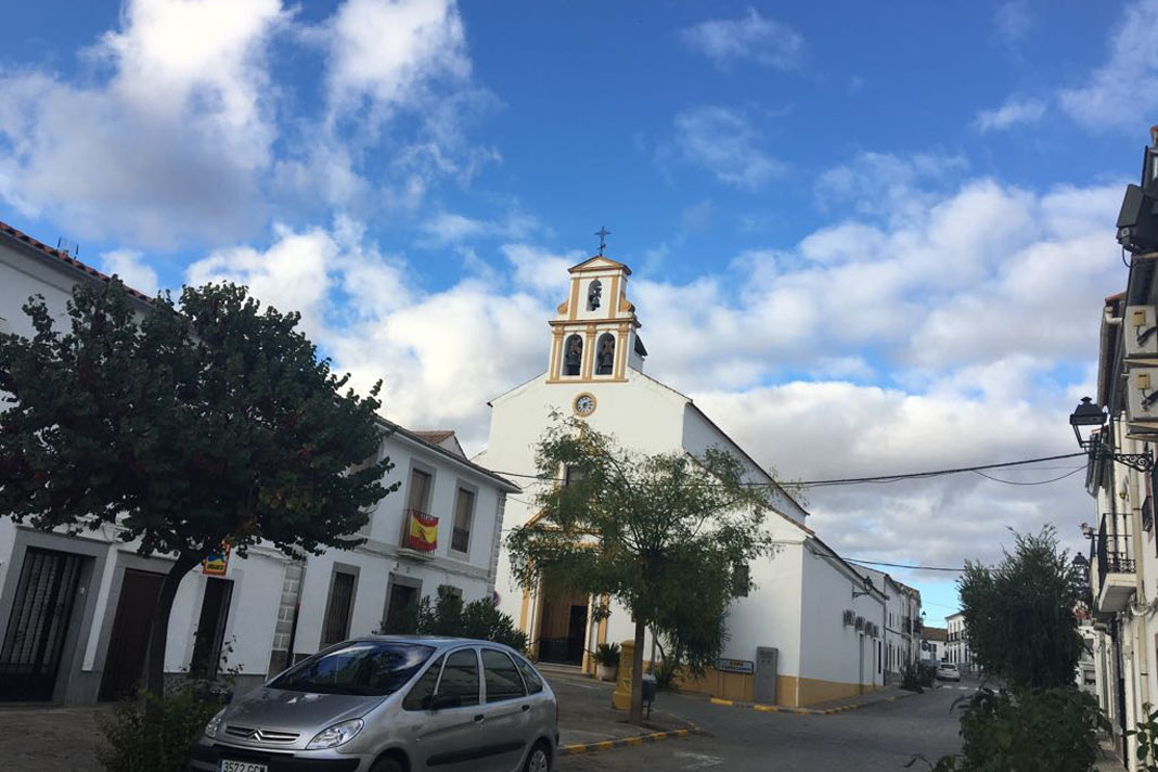 CONQUISTA (CORDOBA), DE APENAS 400 HABITANTES, ES EL PRIMER MUNICIPIO QUE VE CÓMO SUS VECINOS TIENEN QUE DESPLAZARSE 15 KILÓMETROS PARA HACER SUS GESTIONES ECONÓMICAS AL NO TENER BANCOS NI CAJEROS AUTOMÁTICOS