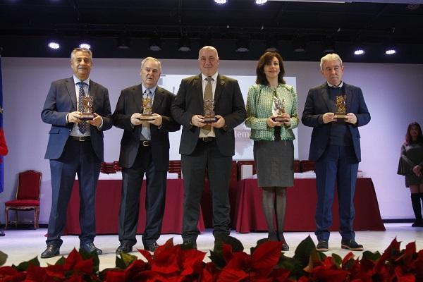 LA DIPUTACIÓN DE CÓRDOBA RINDE HOMENAJE A LOS ALCALDES Y CONCEJALES DE LA DEMOCRACIA