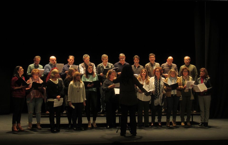 CORO DEL CONSERVATORIO PROFESIONAL DE MÚSICA DE MONTIJO