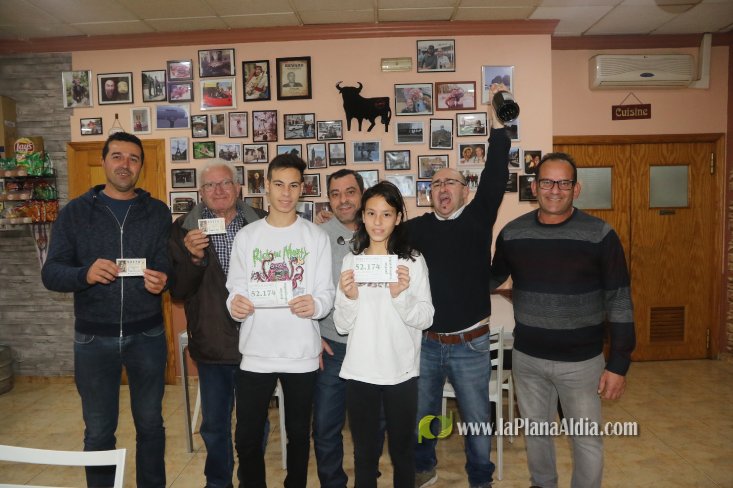 PEÑAS TAURINAS, RASTAURANTES, ASOCIACIONES Y EMPRESAS DE L’ALCORA (CASTELLÓN) RASCAN ALGO EN EL SORTEO DE NAVIDAD