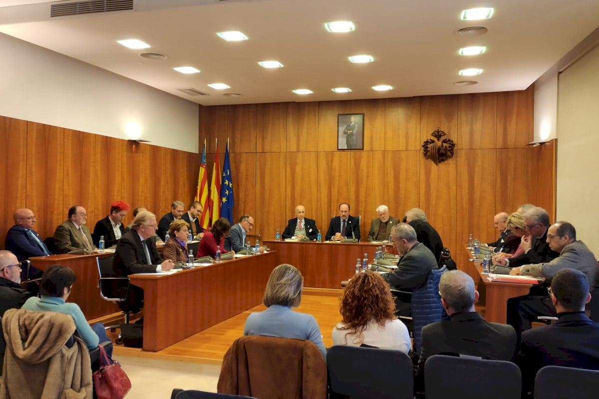 ORIHUELA ACOGE LA REUNIÓN DEL GRUPO DE TRABAJO DEL CONSELL VALENCIÀ DE CULTURA QUE ESTUDIARÁ LAS OPCIONES DE PROGRESO EN LA VEGA BAJA