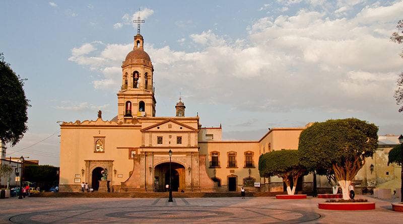 ENTRE LA LEYENDA Y LA REALIDAD. FRAY ANTONIO MARGIL DE JESÚS Y EL ÁRBOL DE LAS CRUCES.