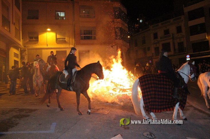 UNA AGRUPACIÓN DE AMIGOS MEDIEVALES ORGANIZA LA FIESTA DE SAN ANTONIO DE L’ALCORA 2020 (CASTELLÓN)