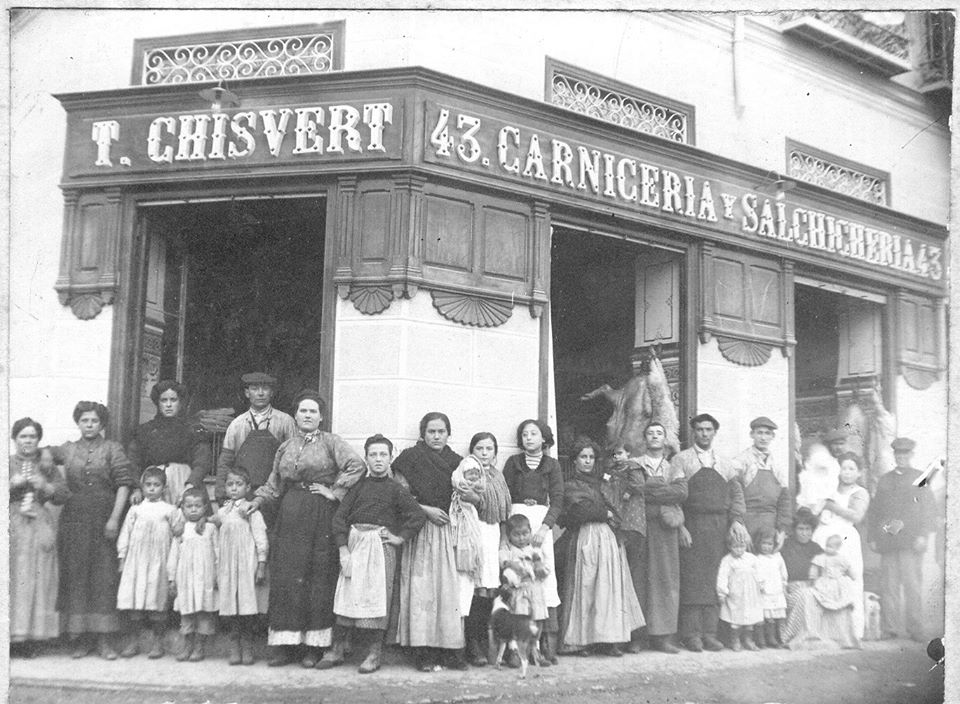 COBEÑA. UN PAR DE FOTOS PARA EL RECUERDO DONDE VEMOS A CHISVERT Y A RIVAS